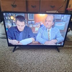 VIZIO  32-inch HD LED TV Flat Screen Television