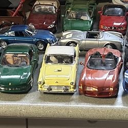 23 1/18 Diecast Cars 