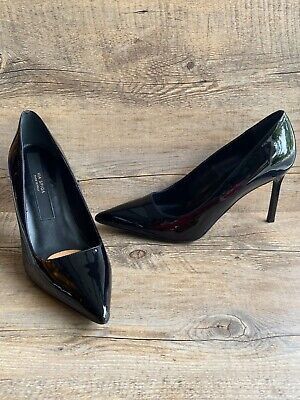 Via Spiga Black Shoes Heels Closed Toe Classic Women's Size 7