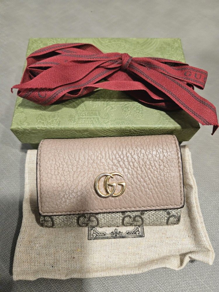 Gucci Dusty Pink Key Case