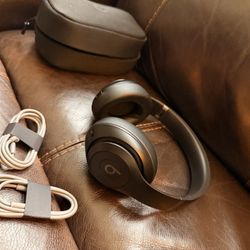 Beats Studio Pro Wireless Headphones 