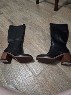Black Dolce Vita Knee High Boots Size 7.5
