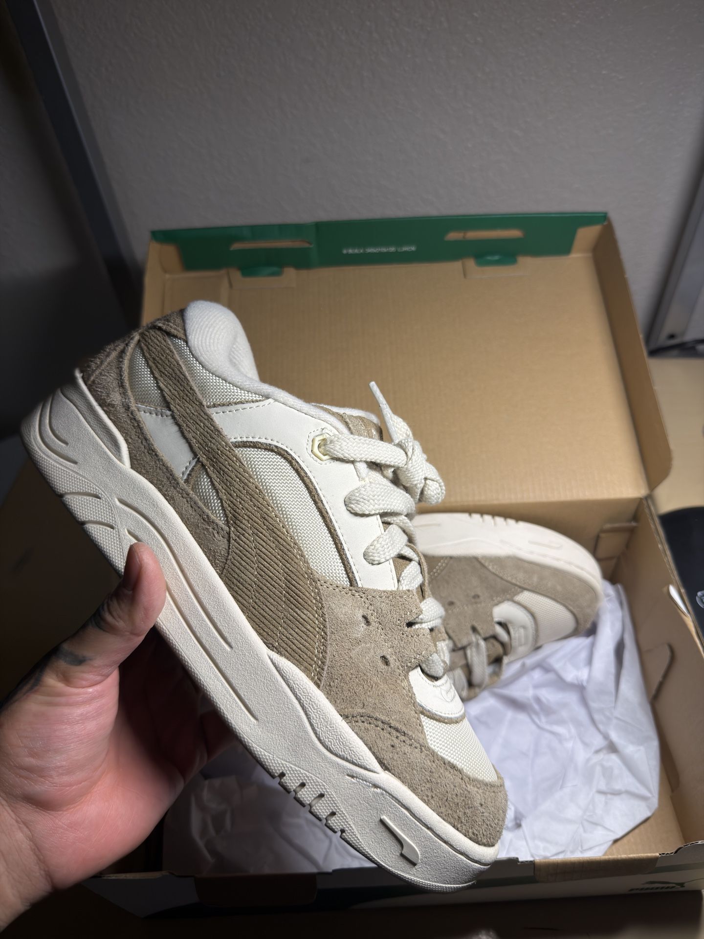 USED - Puma 180 Corduroy Sneakers – Alpine Snow/Chocolate – Men’s 10 / Women’s 11.5