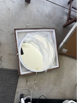 * 24” Round LED Bathroom Mirror – Touch Sensor & Anti-F
