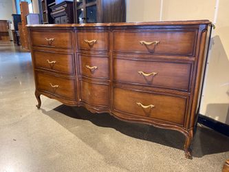 DREXEL French Provincial 9-drawer Dresser