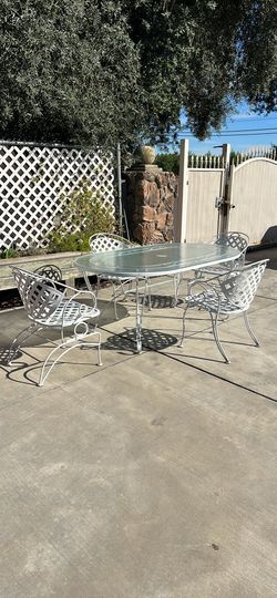 Outdoor Patio Table