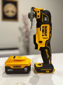 DEWALT 20V MAX XR Brushless Oscillating Multi-Tool + 5Ah Battery (NEW)