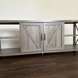 Farm House Tv Stand 