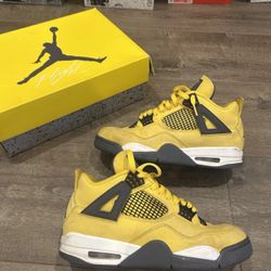 (USED) Size 8.5 - Jordan 4 Retro Mid Lightning trades only