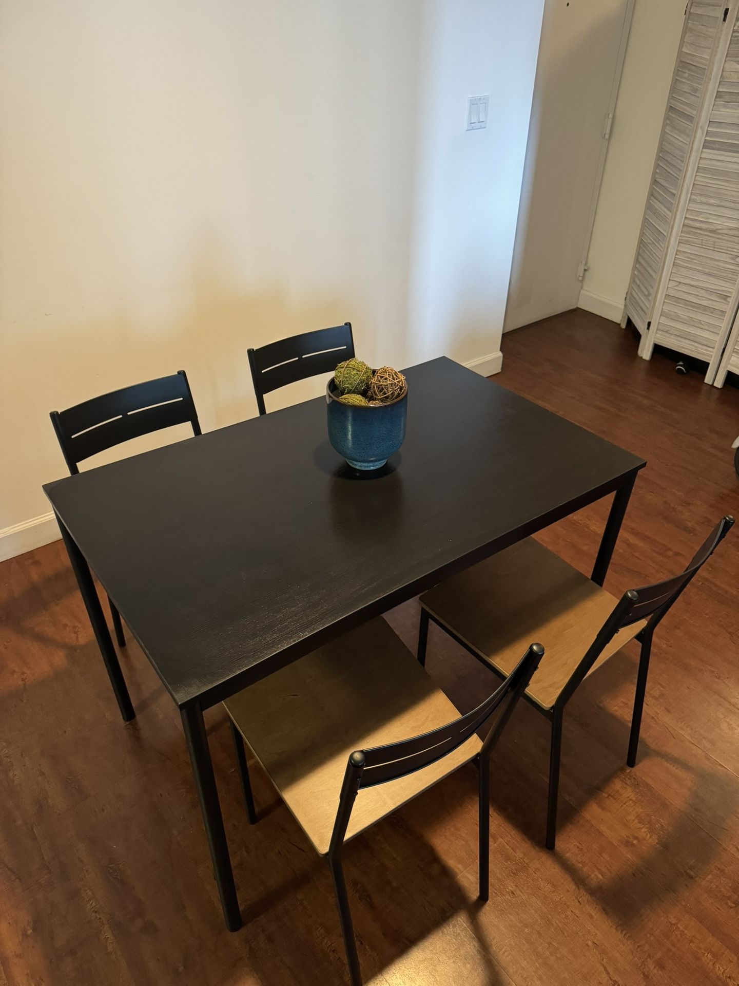 Dining Table And 4 Chairs