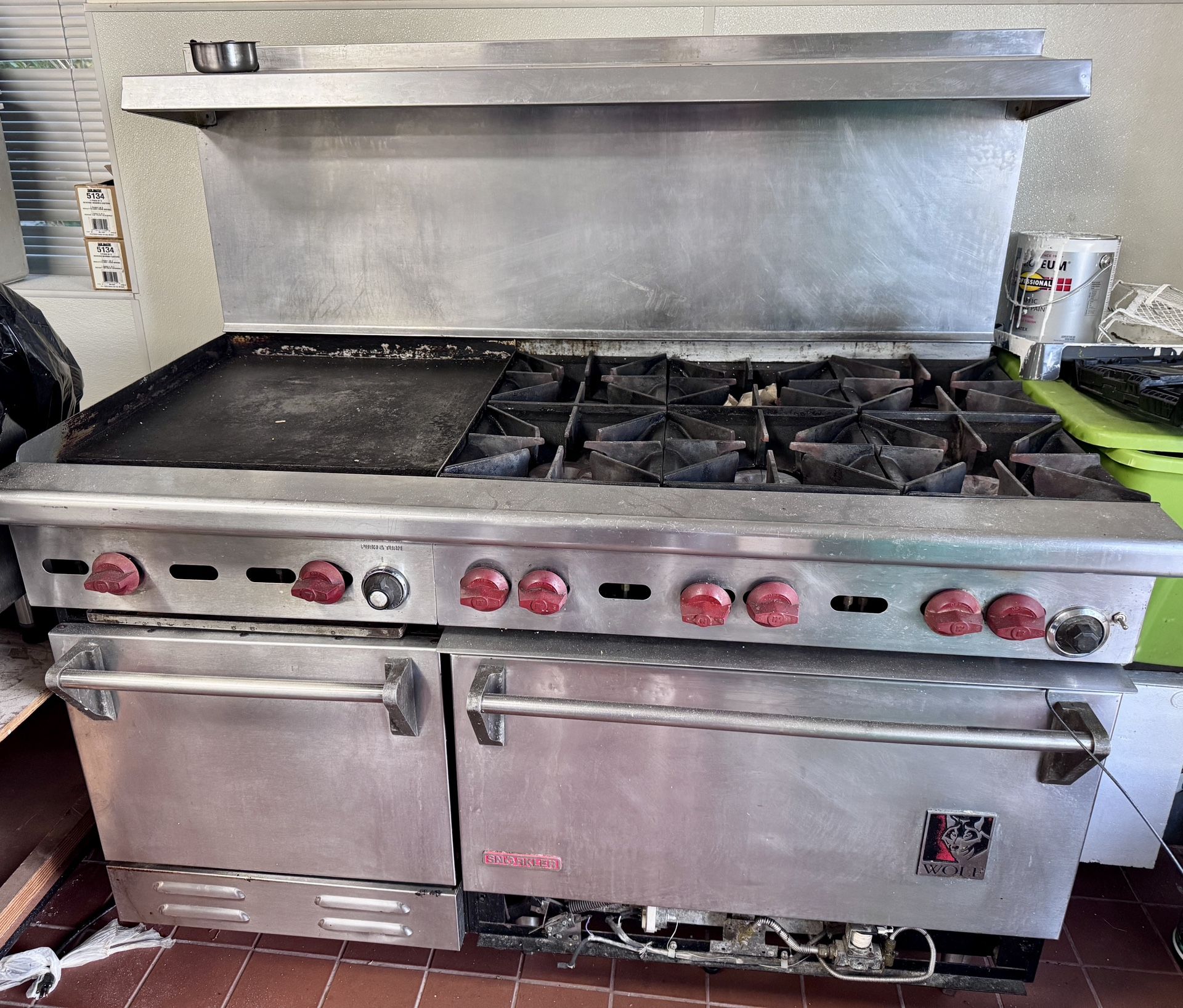 Wolf Stove 60 Inches With Griddle and Oven for Restaurant
