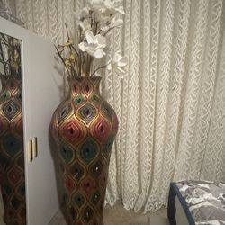 Vase With White Flowers 