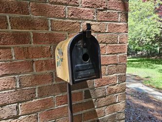 Birdhouse From Vintage Mailbox 
