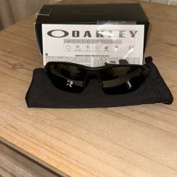   Oakley0oj9005 XS Kids Matt Black Polarized Sunglasses