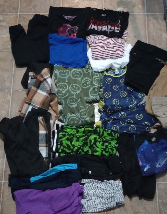 Medium/Large Boy Clothes