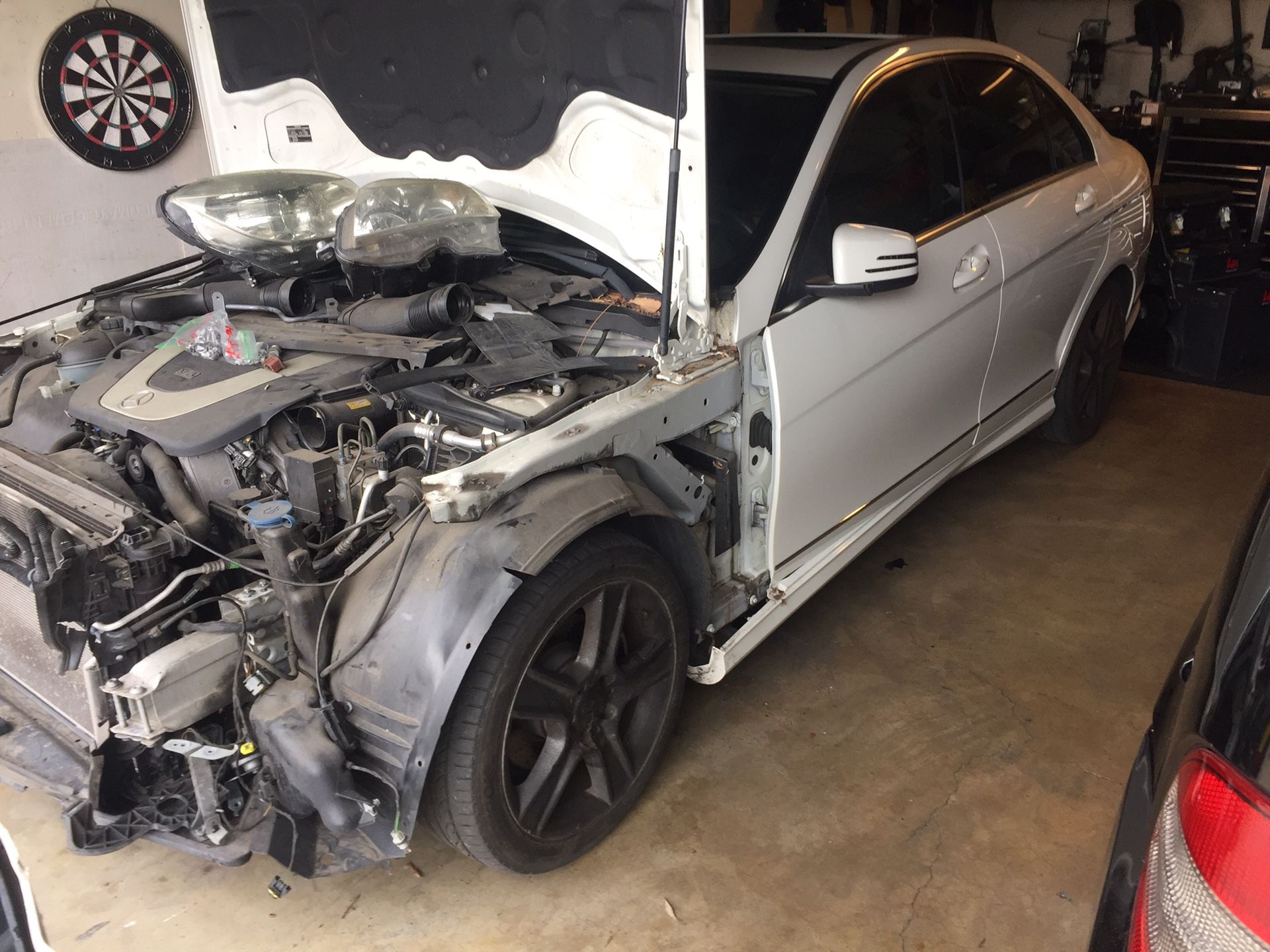 Mercedes c300/parting out