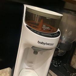 Baby Bottle Maker 