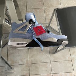 Jordan 4 University Blues