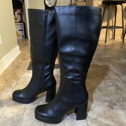 Black, Knee High, Rouge zippered Boots, size 9