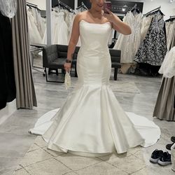 Mermaid Shaped Wedding Dress 