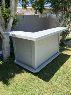 Custom Made Patio Bar ( Your Color)