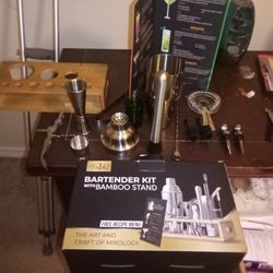 Bartender Kit With Bamboo Stand 