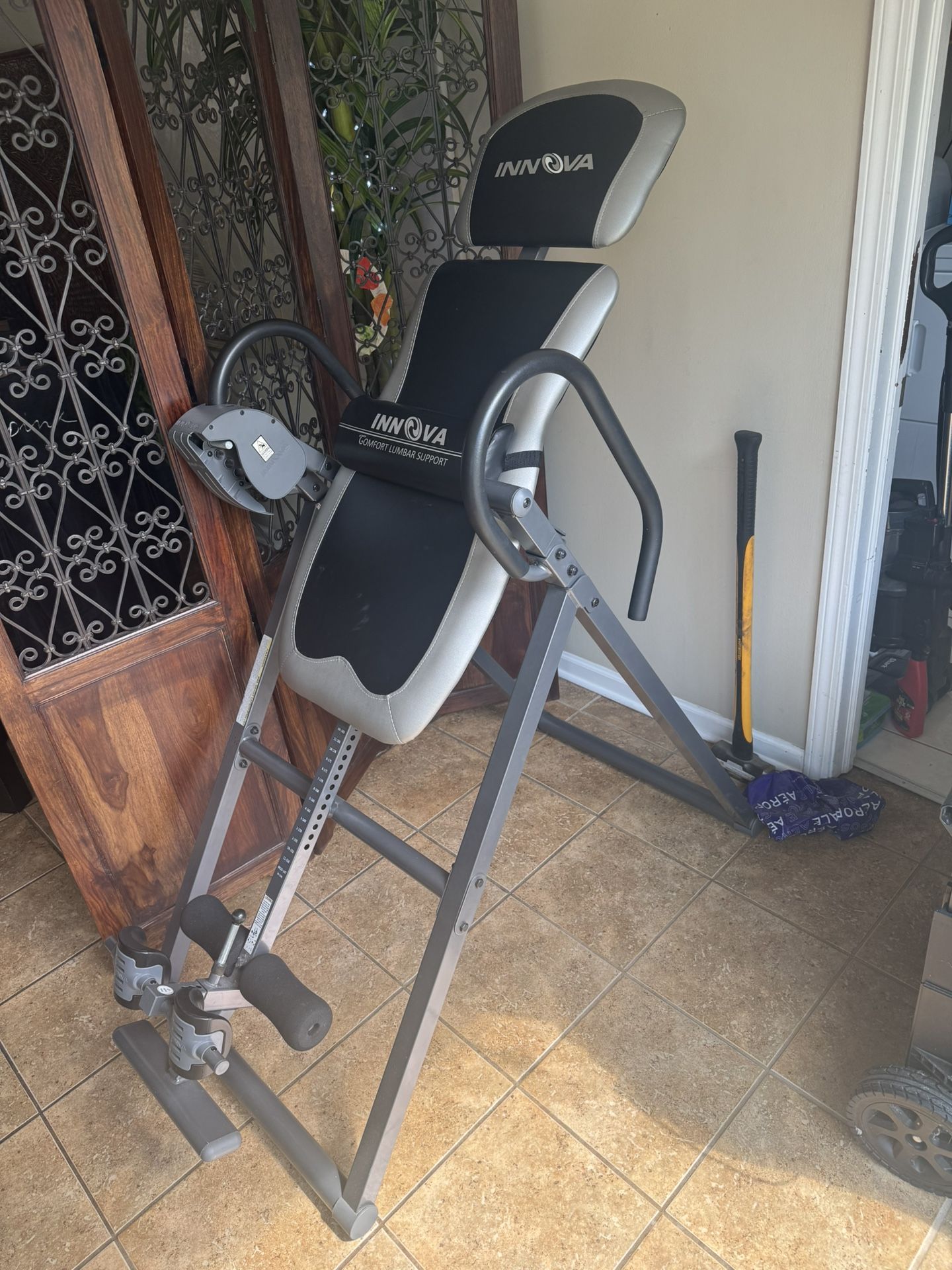 Innova Comfort Lumbar Support Inversion Table Deluxe