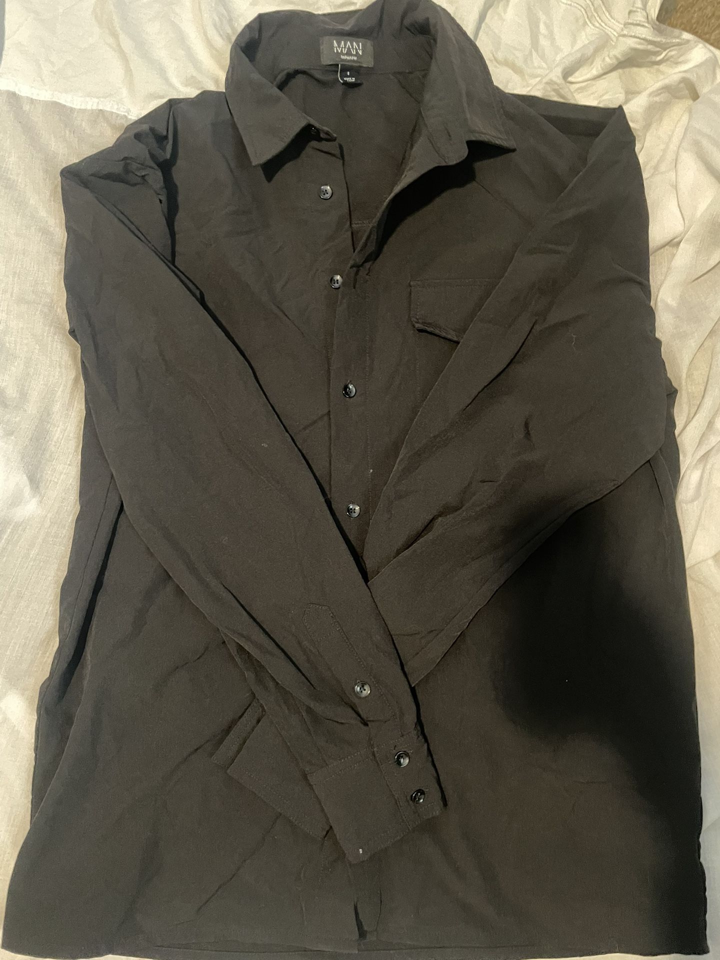 black dress shirt sz small (but fits like a medium)