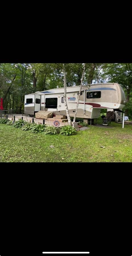 Cardinal Camper