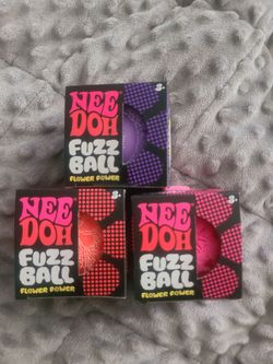 Fuzz ball flower power