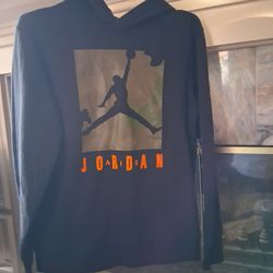 Air Jordan Hoodie Youth size XL (13-15 Years)