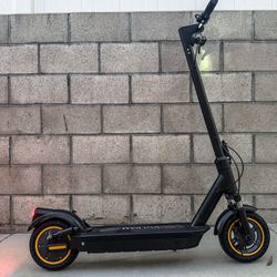 Electric scooter