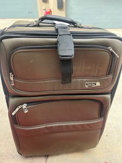 Medium suitcase luggage