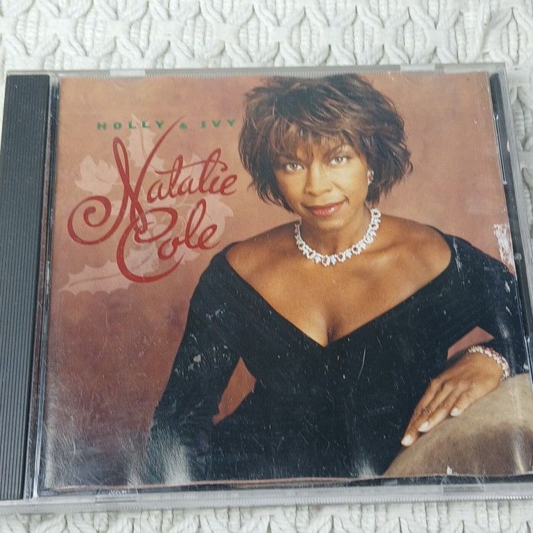 Natalie Cole: Holly & Ivy    (CD, 1994)  12 Tracks   Elektra  Christmas  Holiday
