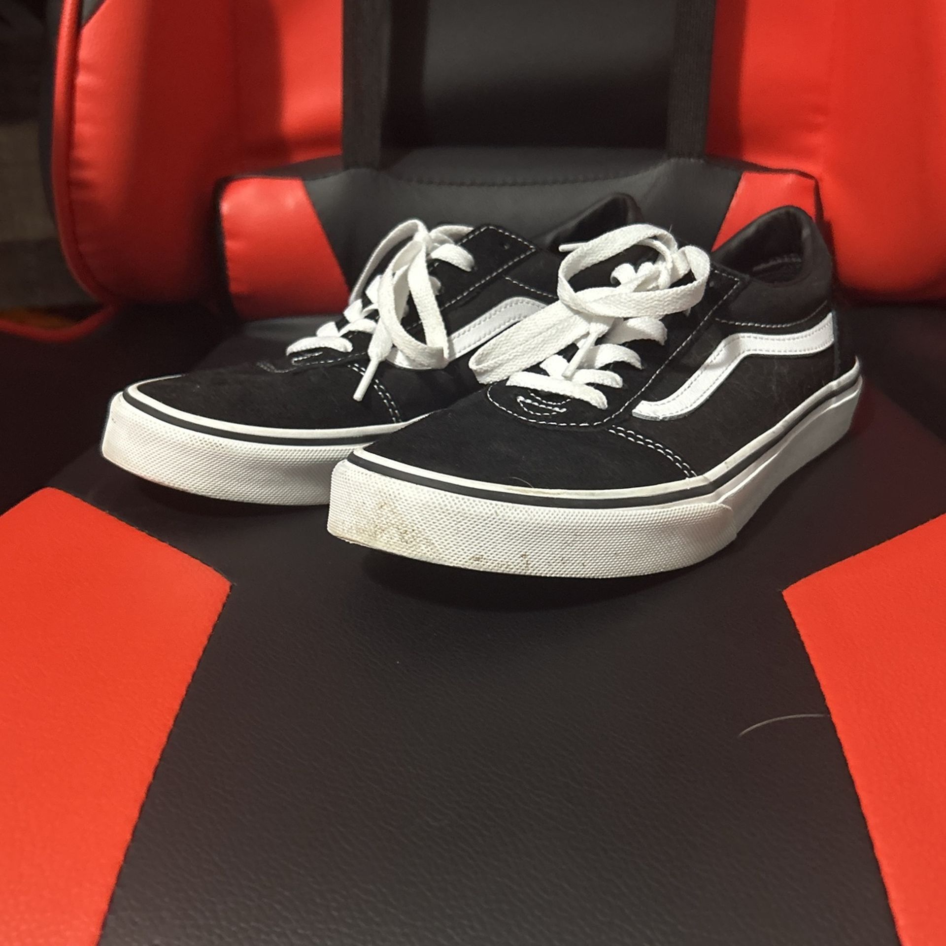 Vans Black/ White