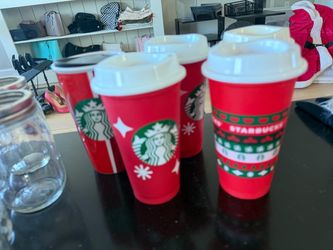 Starbucks Holiday Red Reusable Cups Set
