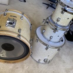 Taye™️ brand 4 piece drum outfit w/ new gig bags! 