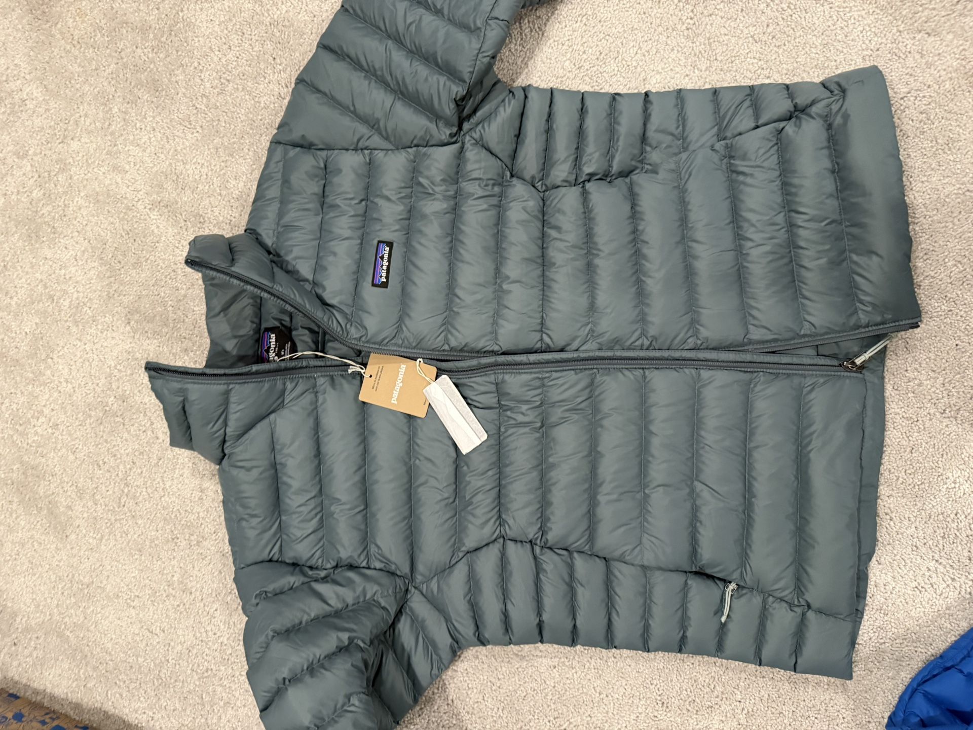 Patagonia Men’s Down Sweater Size Large