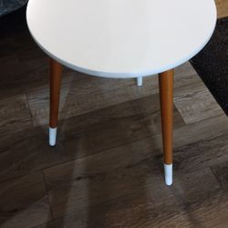 Mid Century Modern Style End Tables Brand New In A box 
