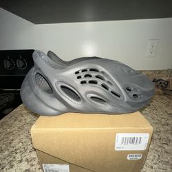 Yeezy Foam Runner ‘ONYX’