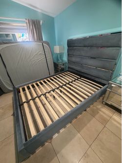 Modern Z Gallerie style Queen Bed