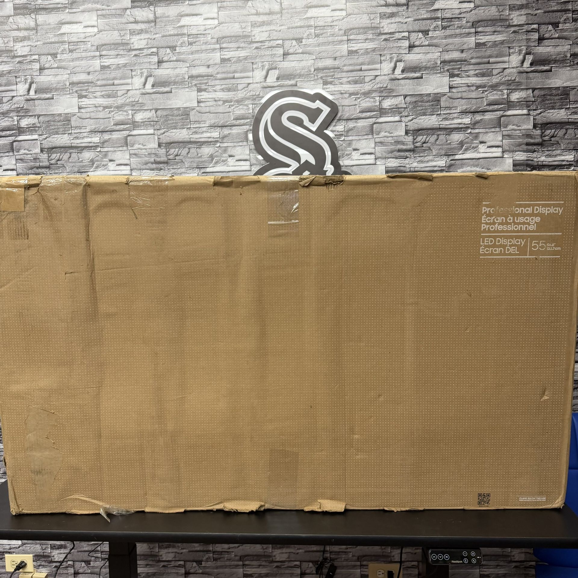 Samsung QBC 55" Wall-Mountable Monitor for Digital Signage (QB55C-N)