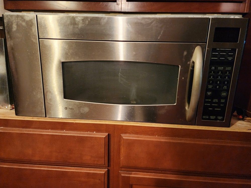 Microwave Hood Vent