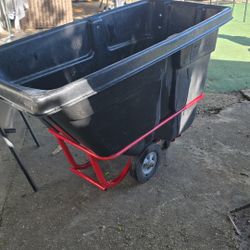 Rubbermaid 1400 lb capacity 1/2 Black Plastic Heavy-Duty