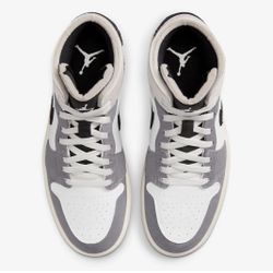 Size 11 - Air Jordan 1 SE Craft Mid Inside Out - Cement Grey