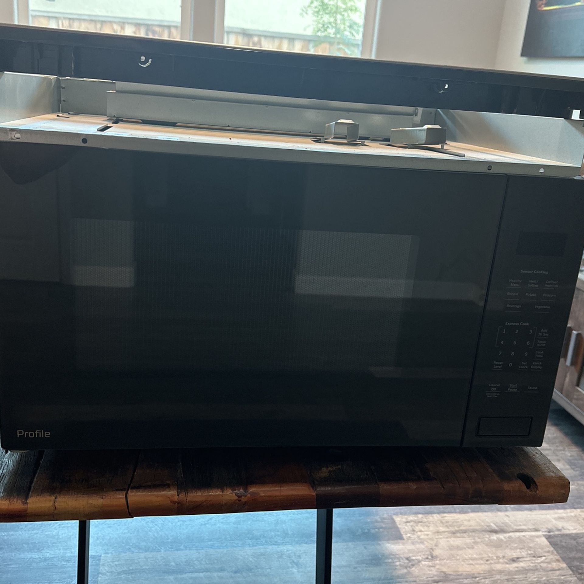 Ge Microwave Model Peb7227an3dd