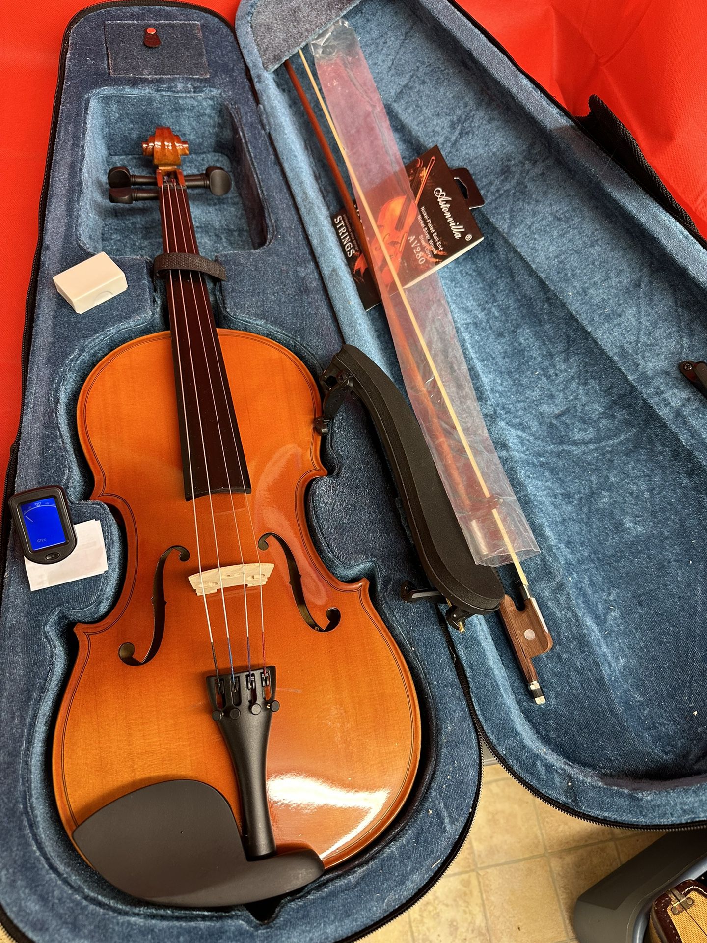 Beautiful 16 inch Viola with New Bow, Shoulder Rest, Digital Tuner, Extra Strings $180 Firm