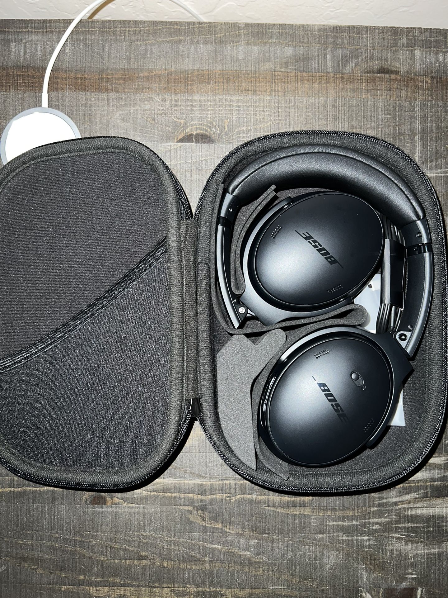 Bose Quietcomfort Headphones