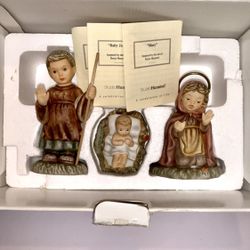 NOS Hummel Studio Goebel 1996 Joseph Mary Baby Jesus Nativity Figurines
