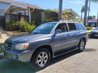 2004 Toyota Highlander one owner very nice and clean runs great